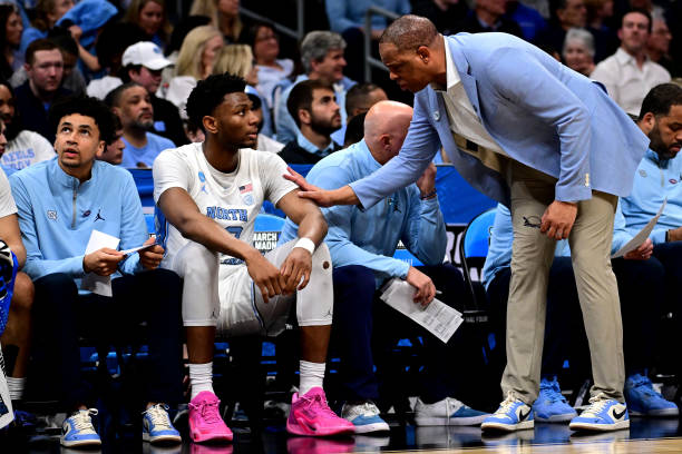 Heels Coach’s Desperate Move: Signs Star Player for a Staggering $70.6 Million