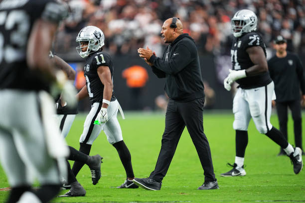 Raiders Add New Weapon to Offense With Latest Wide Receiver Signing