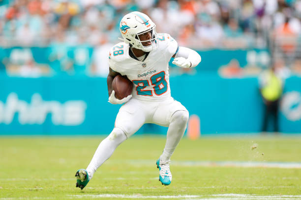 De'Von Achane #28 of the Miami Dolphins
