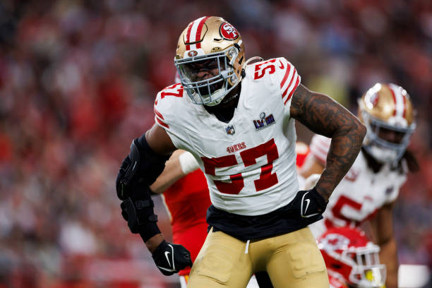 49ers GM John Lynch Delivers Major Update on Dre Greenlaw’s Injury Recovery
