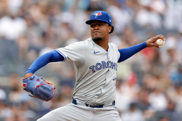 Mets Sign Former Rival Genesis Cabrera to Minor League Deal