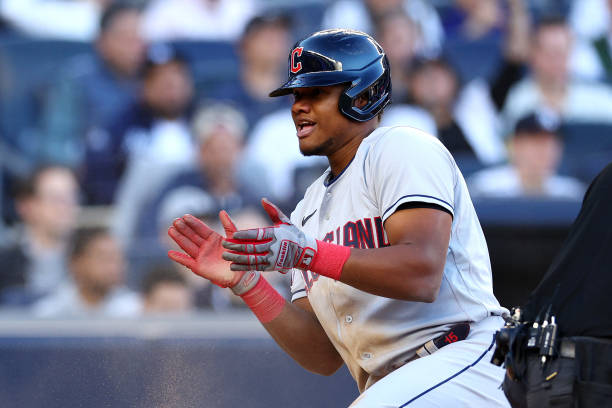 Padres Sign Former Guardians Outfielder Oscar González to Minor League Deal for 2024 Depth