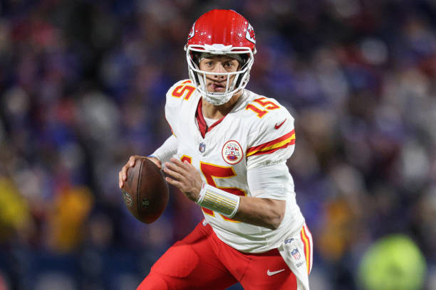 Patrick Mahomes Fined for Unsportsmanlike Gesture in Chiefs’ Loss to Bills