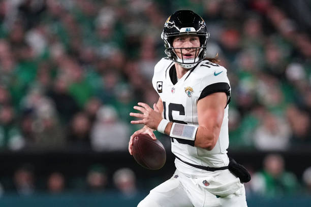 Jaguars Snag C.J. Beathard from Dolphins as Trevor Lawrence’s Week 10 Status Uncertain