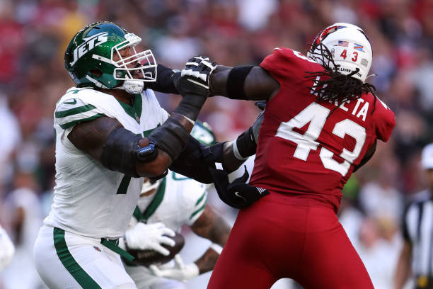 Offensive tackle Tyron Smith #77 of the New York Jets