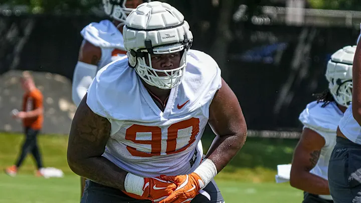 Texas Transfer DT Aaron Bryant Chooses Vanderbilt for Next Chapter.