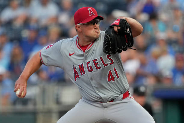 Pirates Take a Risk by Signing Former First-Round Pick for Potential Reclamation Project
