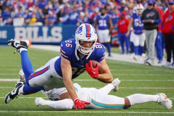Dalton Kincaid #86 of the Buffalo Bills