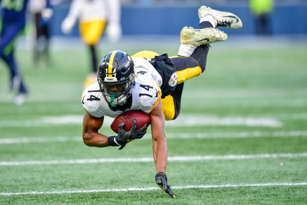George Pickens #14 of the Pittsburgh Steelers