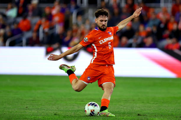 Joran Gerbet #6 of the Clemson Tigers