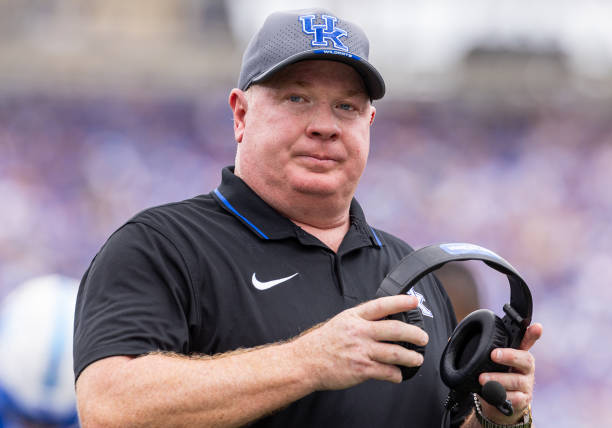 Mark Stoops Refuses to Step Down After Disastrous Season—Is He Clinging to a Failing Program?