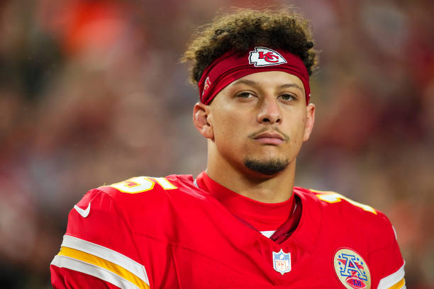 Patrick Mahomes Opens Up About Injury Scare: Can He Heal Quickly Enough for the Playoff Push?