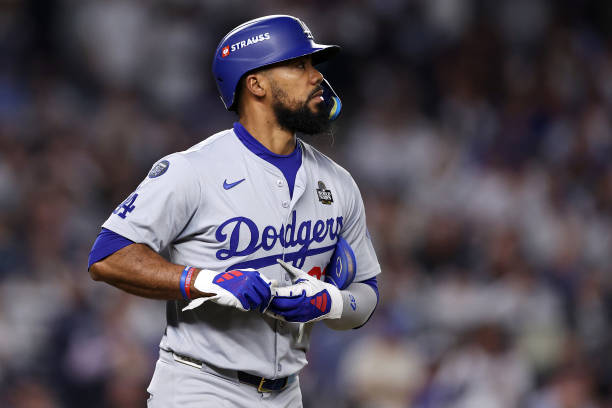 Teoscar Hernández #37 of the Los Angeles Dodgers