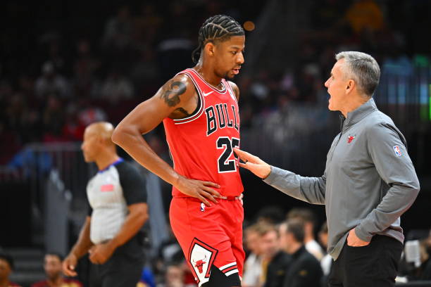 Chicago Bulls Coach’s Desperate Move: Signs Star Player for a Staggering $70.6 Million