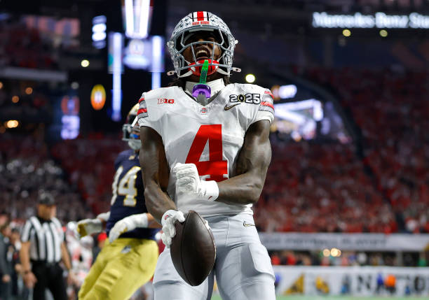 Jeremiah Smith #4 of the Ohio State Buckeyes