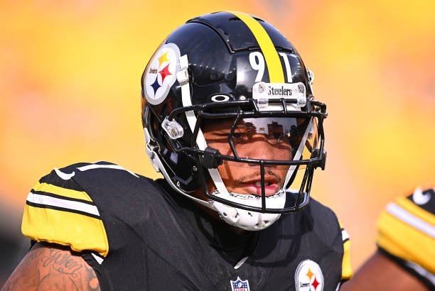 Preston Smith #91 of the Pittsburgh Steelers