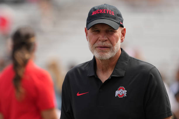 Defensive coordinator Jim Knowles of the Ohio State Buckeyes