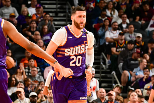 Suns Engaged in Trade Discussions with Wizards for Additional Center