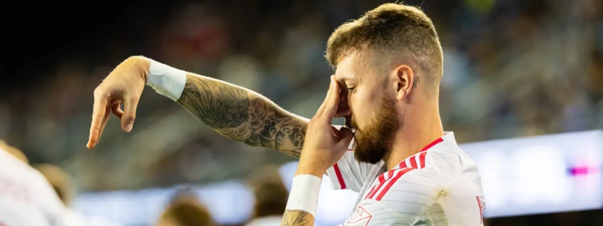 St. Louis Faces Heartbreak as C. Teuchert’s Career Hangs in the Balance Following Injury.
