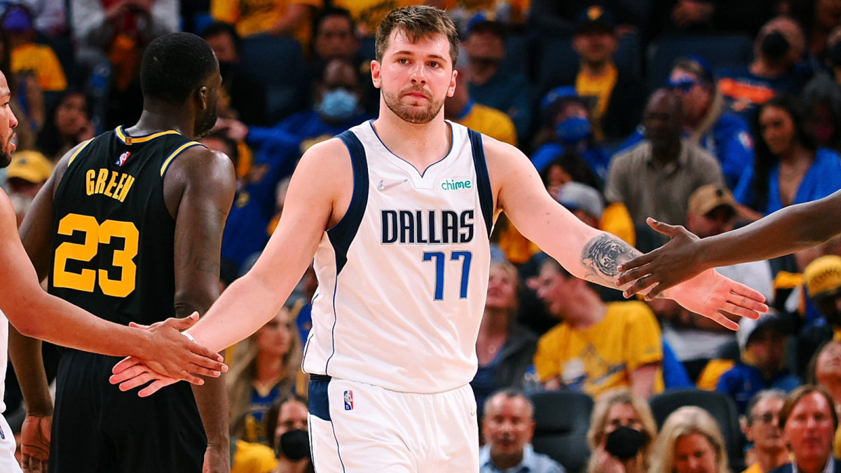Mavericks Assistant Coach Leaves Team After Luka Dončić Trade.