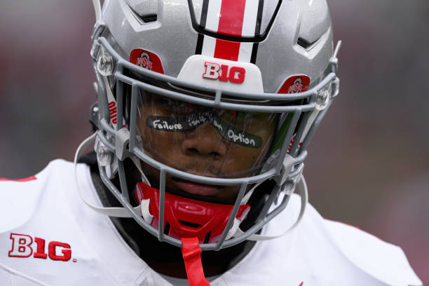 C.J. Hicks #11 of the Ohio State Buckeyes