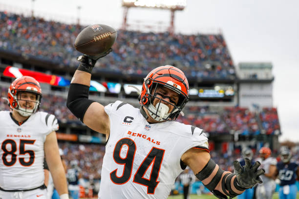 Sam Hubbard #94 of the Cincinnati Bengals