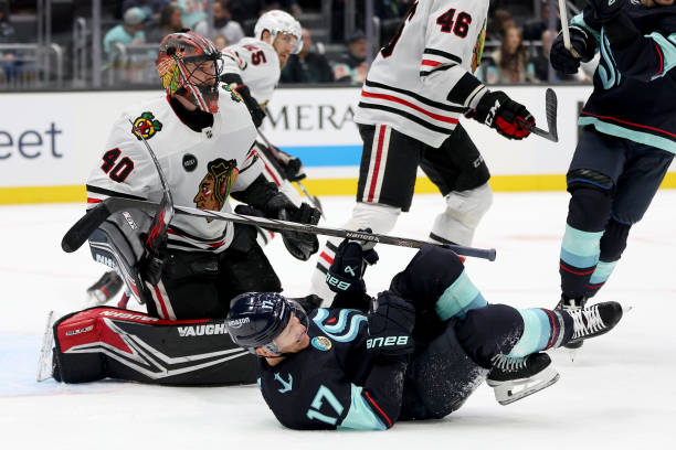 Blackhawks Lose Jason Dickinson for the Season Due to Wrist Injury