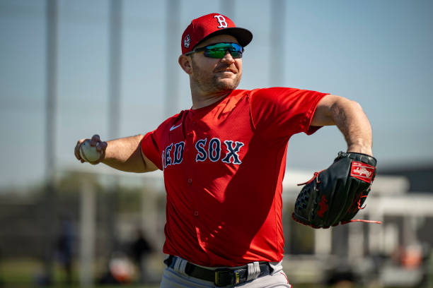 Liam Hendricks #31 of the Boston Red Sox
