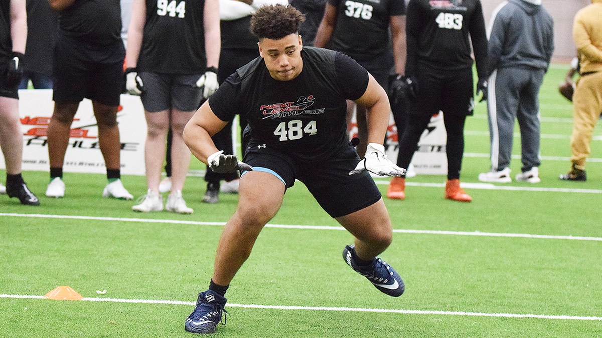 Brian Kelly Raids Texas, Snatches 4-Star Lineman from College Football’s Power Elite