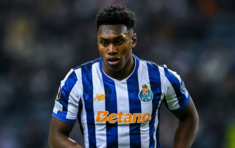 Samu Aghehowa Rejeita Firmemente Transferência para o Aston Villa em Meio a Especulações — FC Porto Confiante na Permanência do Seu Atacante Estrela Apesar do Interesse e da Alta Cláusula de Rescisão